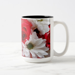 Red-White-Roses-Daisies-Bouquet RINGER MUG