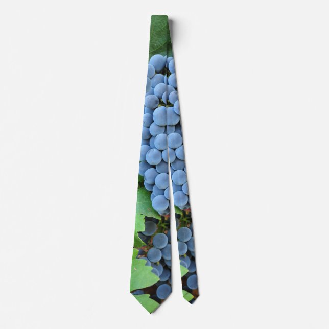 Red Wine Grapes Tie (Front)