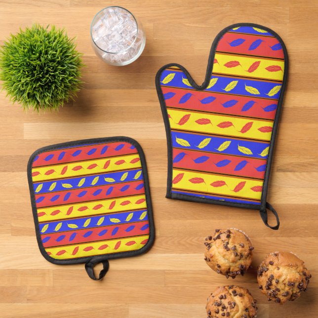 Red Yellow Blue Leaf Oven Mitt and Pot Holders Oven Mitt & Pot Holder Set (Top Down)