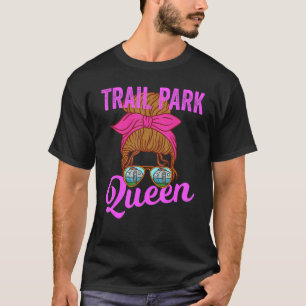 Redneck RV Camper Girl Messy Bun Trailer Park Qu T-Shirt