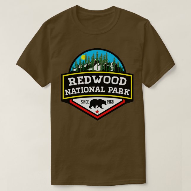 REDWOOD NATIONAL PARK CALIFORNIA REDWOODS MOUNTAIN T-Shirt (Design Front)