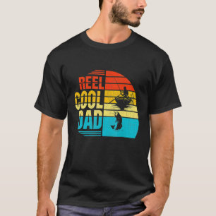 Reel Cool Dad Father's Day 2022 For Fishing Daddy T-Shirt