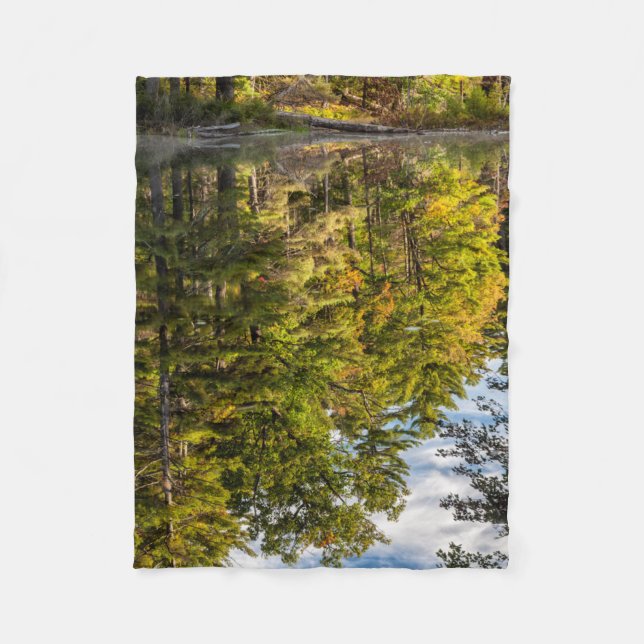 Reflections in Red Eagle Pond | White Mountains Fleece Blanket (Front)