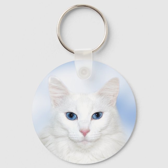 Regal white cat key ring (Front)