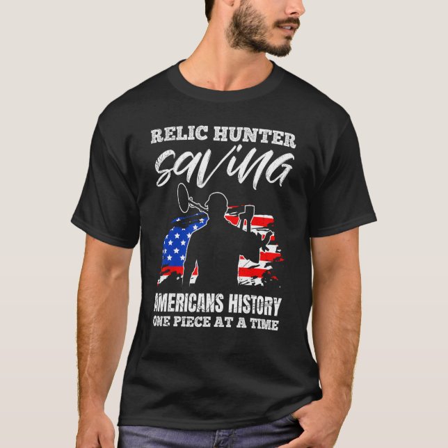 Relic Hunter Saving Americans History Probe Metal  T-Shirt (Front)