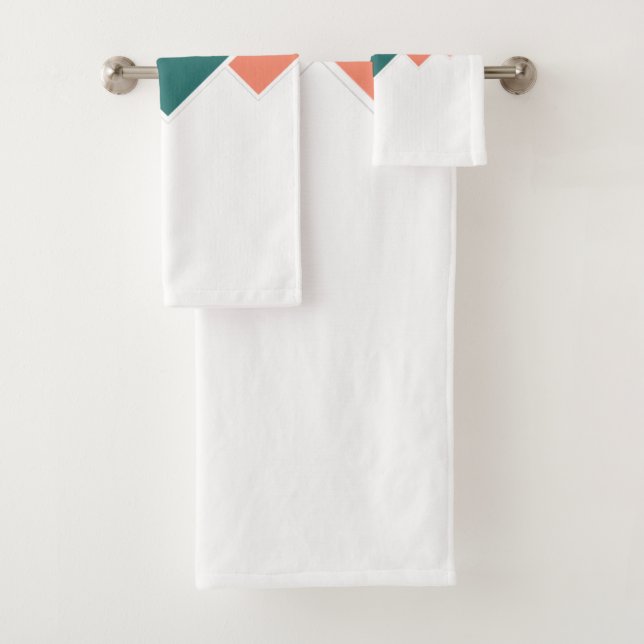 Repeating Diamonds Bath Towel Set (Insitu)