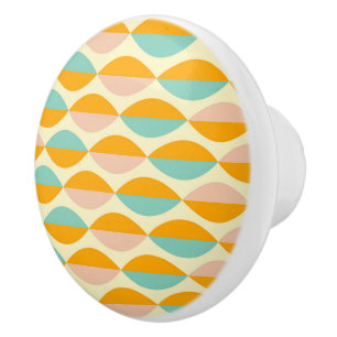Repeating geometric pattern in beige background ceramic knob