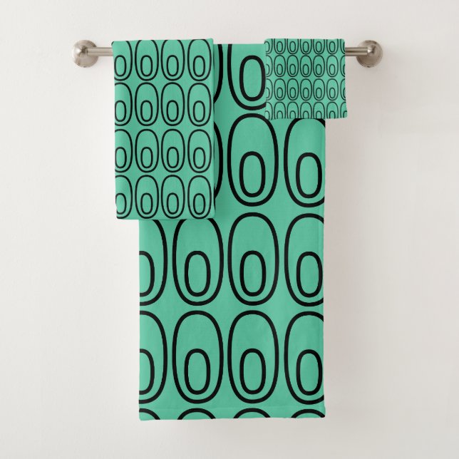 Repeating Mint Green Ovals Bath Towel Set (Insitu)
