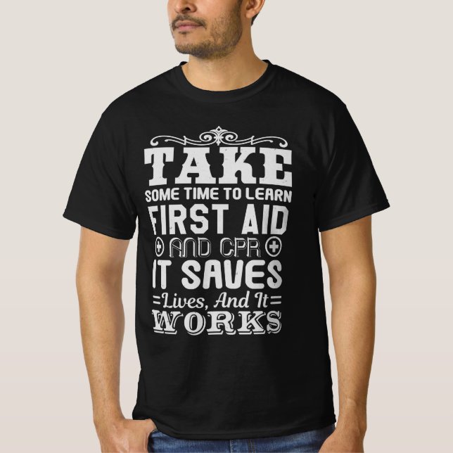 rescue service work paramedic first aider T-Shirt (Front)