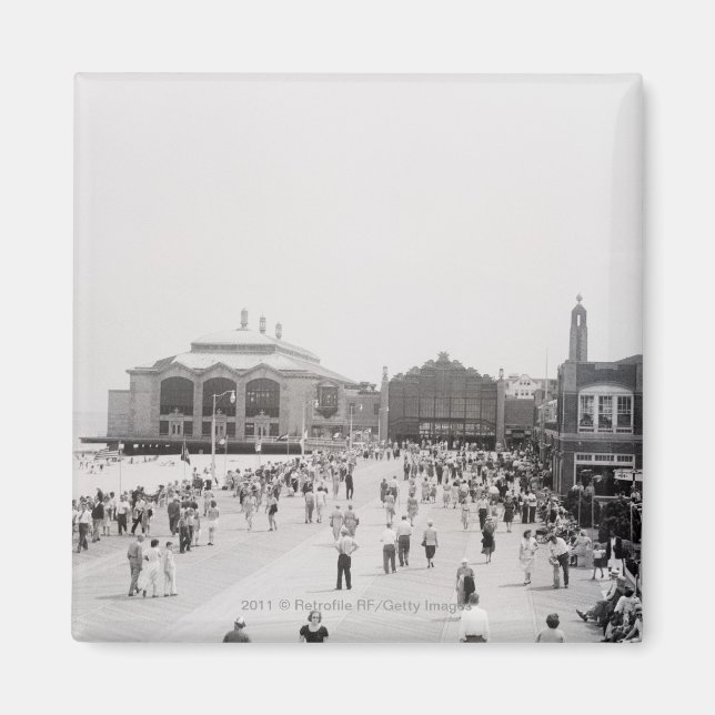 Resort tourists on esplanade magnet (Front)