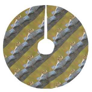 Resting Ochre Brown Dragonfly Realistic Painting Brushed Polyester Tree Skirt