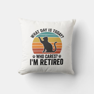 Retired Cat Vintage Sunset Funny Quote T-Shirt Des Cushion