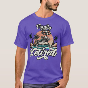 Retired Retro Skeleton Beach Retirement Pensioner T-Shirt
