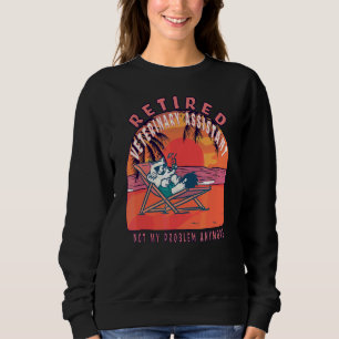 Retired Veterinary Assistant Vintage Retirement Sweatshirt