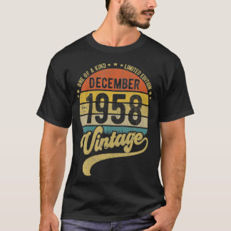 Reto Vintage 62nd Birthday Tee, Born in December 1 T-Shirt