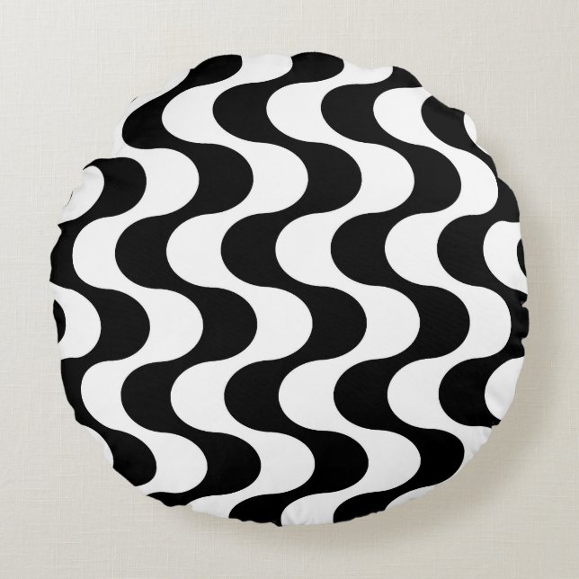 Retro 1970s Style Wavy Op-Art Stripe Pattern Round Cushion (Front)
