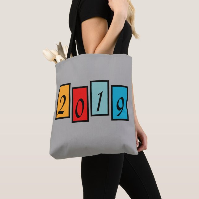 Retro 2019 tote bag (Close Up)