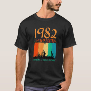 Retro 40Th Birthday T S 1982 40 Years Of Being Awe T-Shirt