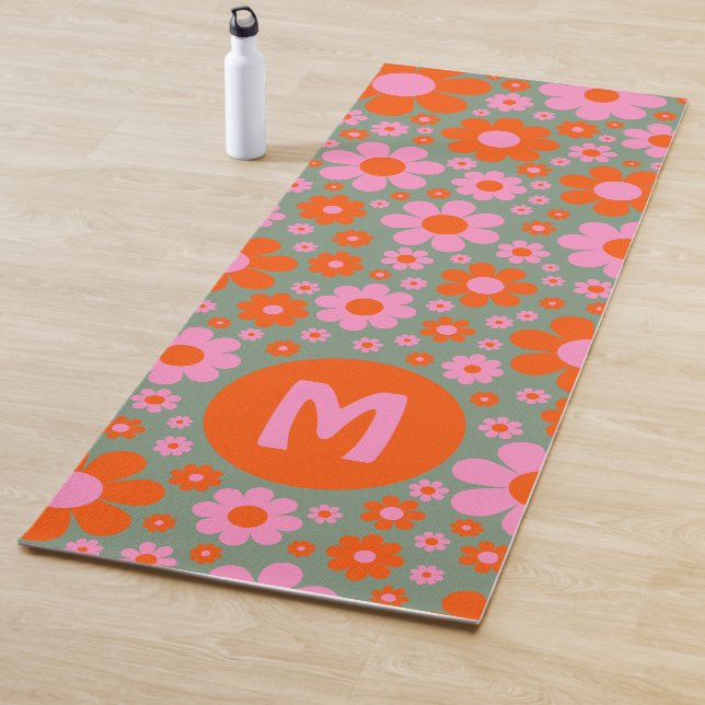 Retro 70s Floral Pattern Monogram Yoga Mat (In Situ)