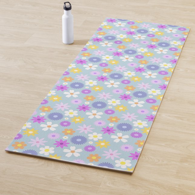 Retro 70s Style Flower Rpt Pattern Pastel Colours Yoga Mat (In Situ)