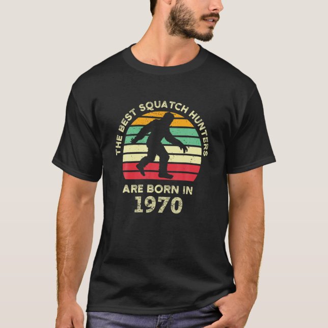 Retro Bigfoot Lover Gift 1970 51St Birthday Sasqua T-Shirt (Front)