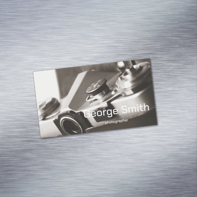 Retro camera 	Magnetic business card (In Situ)