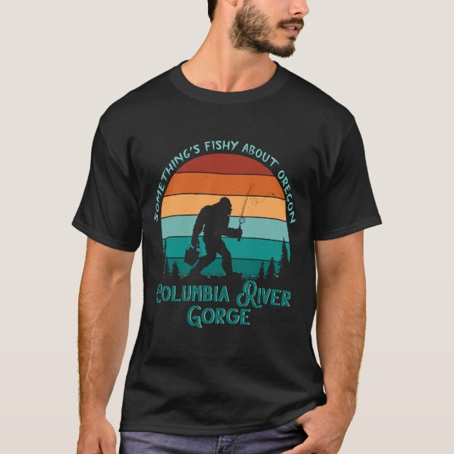 Retro Columbia River Gorge Oregon Sasquatch Fishin T-Shirt (Front)