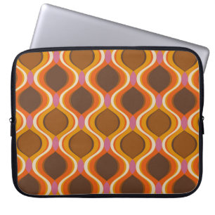 Retro curves seamless pattern. 70s 60s style wallp laptop sleeve