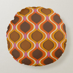 Retro curves seamless pattern. 70s 60s style wallp round cushion