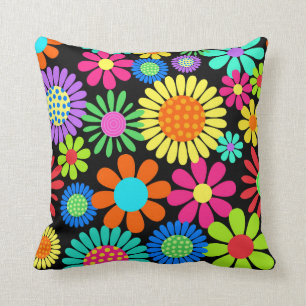 Retro Daisy Blossom Flower Power Pattern Cushion