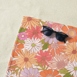 Retro Daisy Garden      Beach Towel