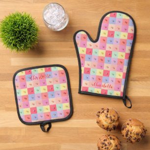 Retro daisy Red Pink Blue Flowers pattern Birthday Oven Mitt & Pot Holder Set