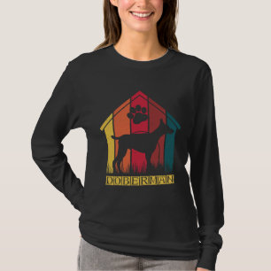 Retro Distressed Vintage Doberman For Dog Lovers T-Shirt