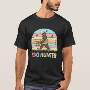 Retro Easter Egg Hunter Bigfoot Easter Day T-Shirt