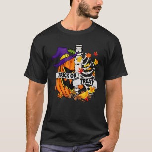 Retro Fall Leaves Trick Or Treat Halloween Pumpkin T-Shirt