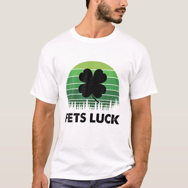 Retro Fets Luck St. Patrick's Day Irish Clover Adu T-Shirt (Front)