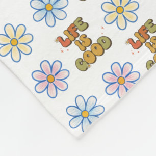 Retro Flower Power “Life Is Good” – Colourful 70s Fleece Blanket