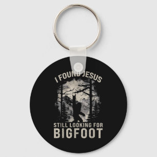 Retro found jesus looking for bigfoot men women key ring