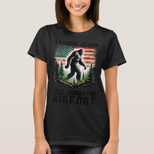 Retro found jesus looking for bigfoot men women T-Shirt