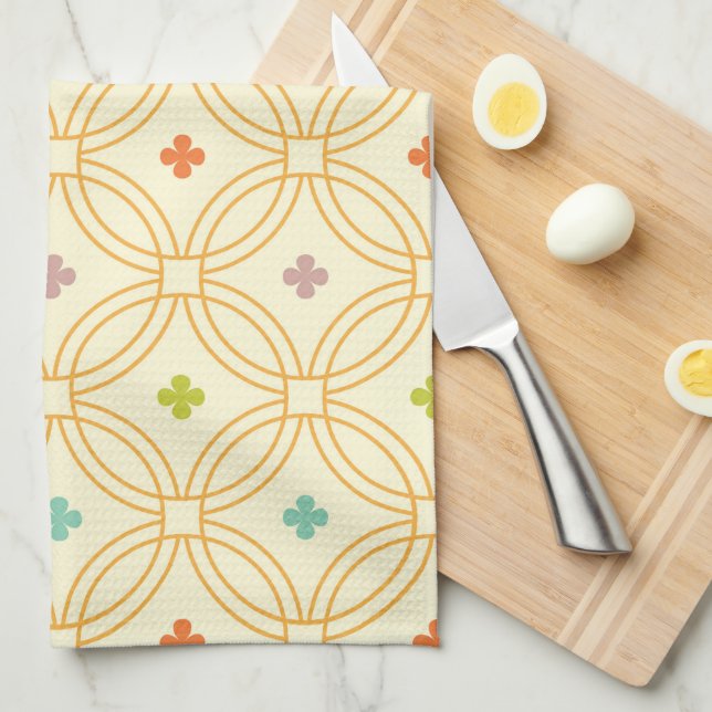 Retro Geometric Interlocking Circle Pattern Tea Towel (Quarter Fold)