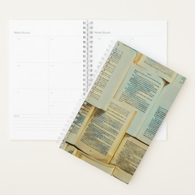 Retro gifts for readers 2022 planner (Display)
