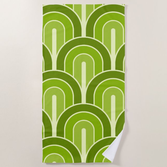 Retro Gradated Geometric Fan Pattern Beach Towel (Front)