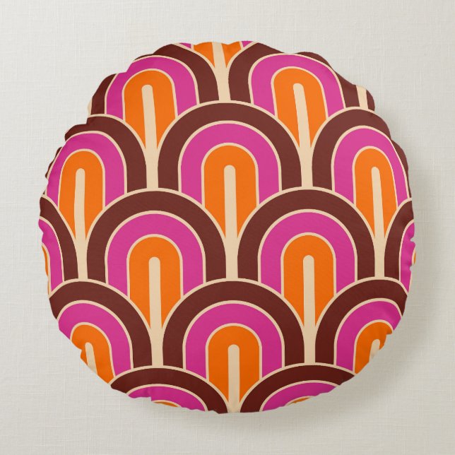 Retro Gradated Geometric Fan Pattern Round Cushion (Front)