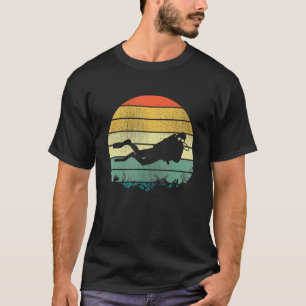 Retro Graphic Scuba Diving Apnoe Diver Snorkelling T-Shirt