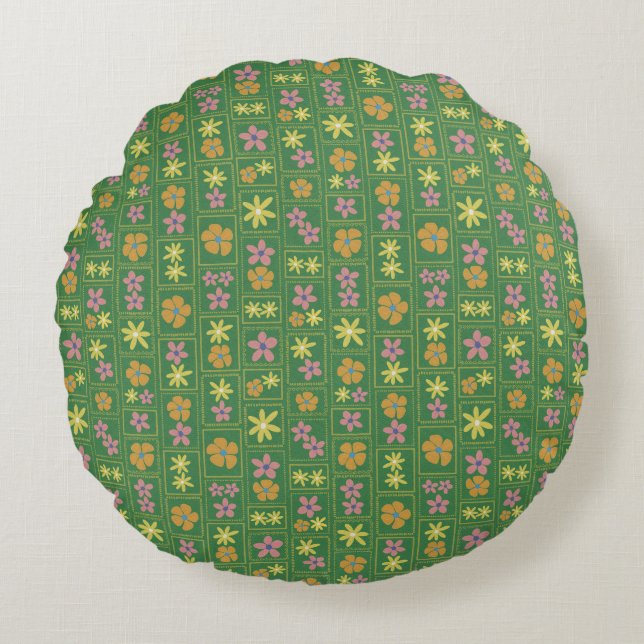 Retro Green Patchwork Floral 16"  Round Cushion (Front)