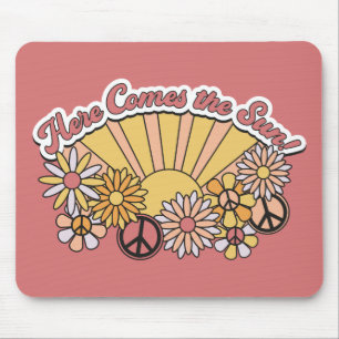 Retro Groovy   Here Comes the Sun Vintage Graphic Mouse Pad