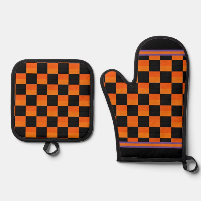 Retro Halloween Orange and Black Check  Oven Mitt & Pot Holder Set (Front)