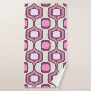 Retro Hand Drawn Geometric Square Pattern Minimal Bath Towel