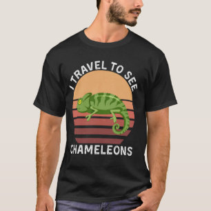 Retro I Travel To See Chameleons Vintage Chameleon T-Shirt