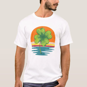 Retro Ireland Lucky Four Leaf Clover Irish Shamroc T-Shirt